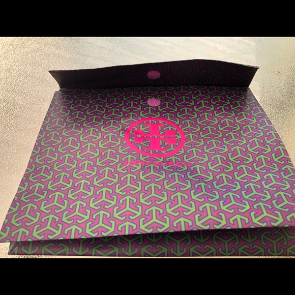 Tory Burch folio gift bag - Picture 2 of 2